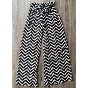 HeartSoul Black White Zig Zag Palazzo Pants Size S